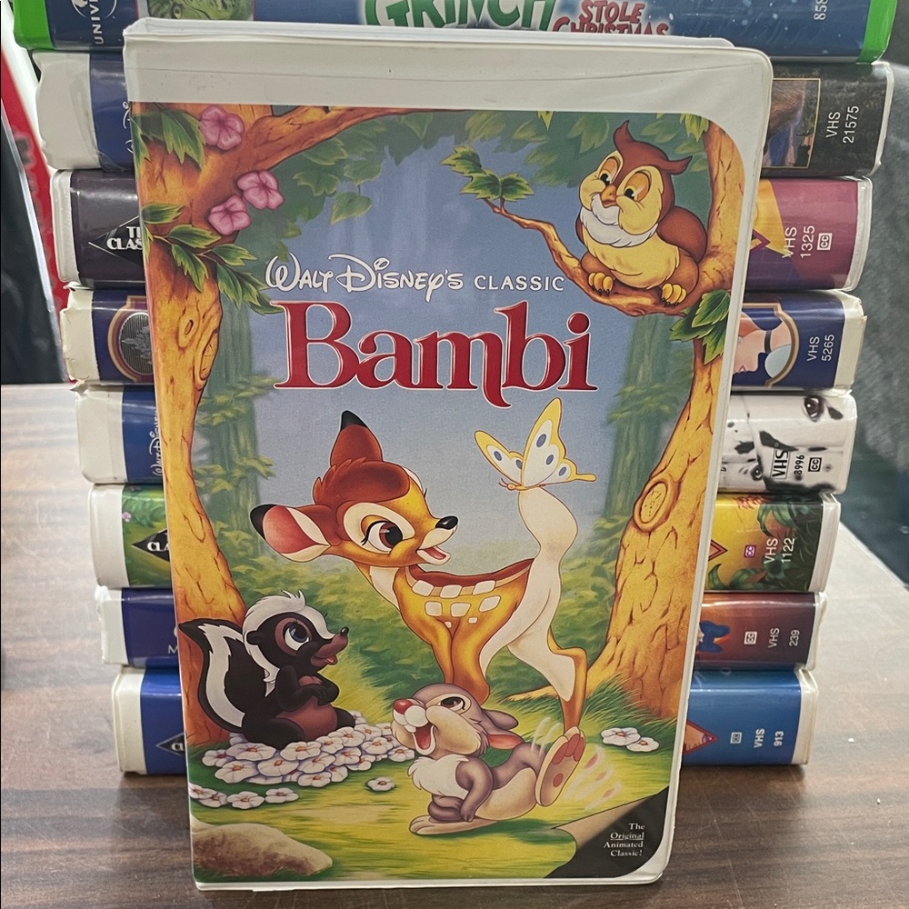 Vintage 1989 Black Diamond Walt Disney's Classic Bambi VHS